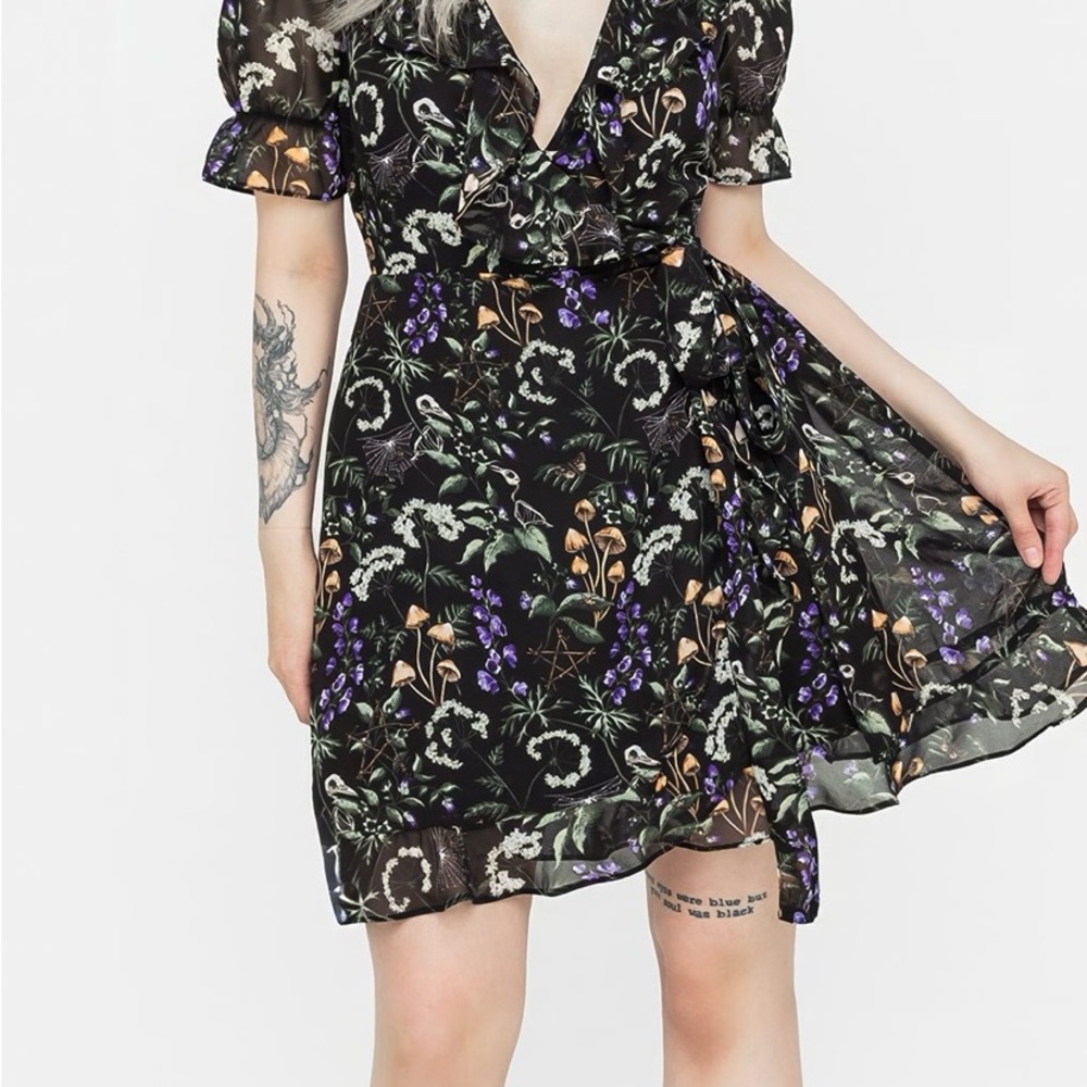 Disturbia Witchy ‘Vesna’ Chiffon Mini Wrap
Dress